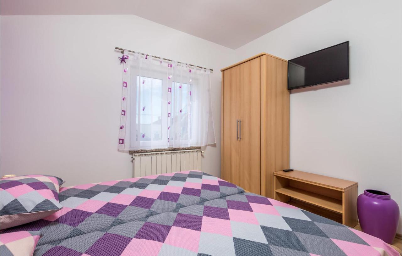 2 Bedroom Beautiful Apartment In Rukavac Exterior photo